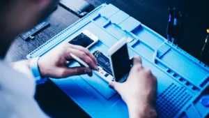 Riparare la scheda madre dell'iPhone